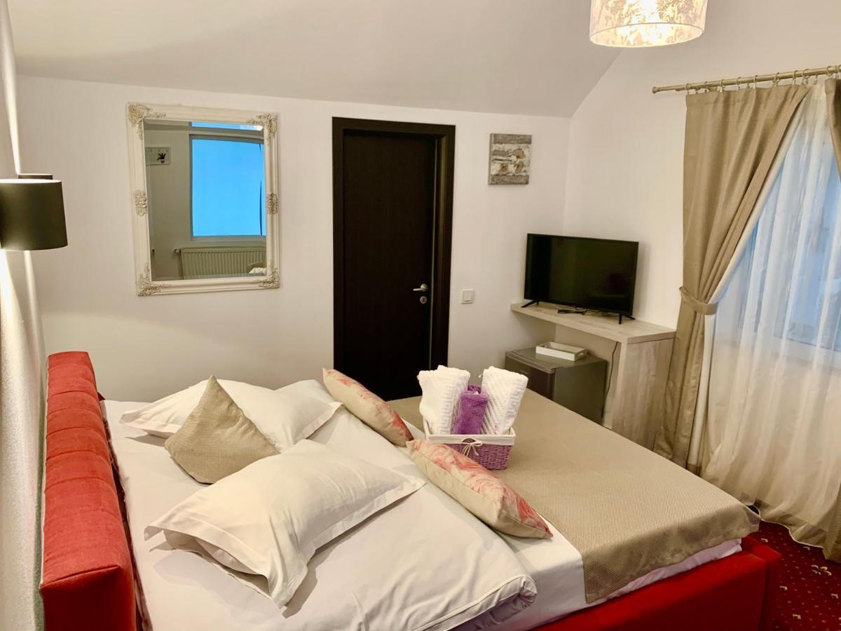 Anelisse Inn Moeciu De Sus Bagian luar foto