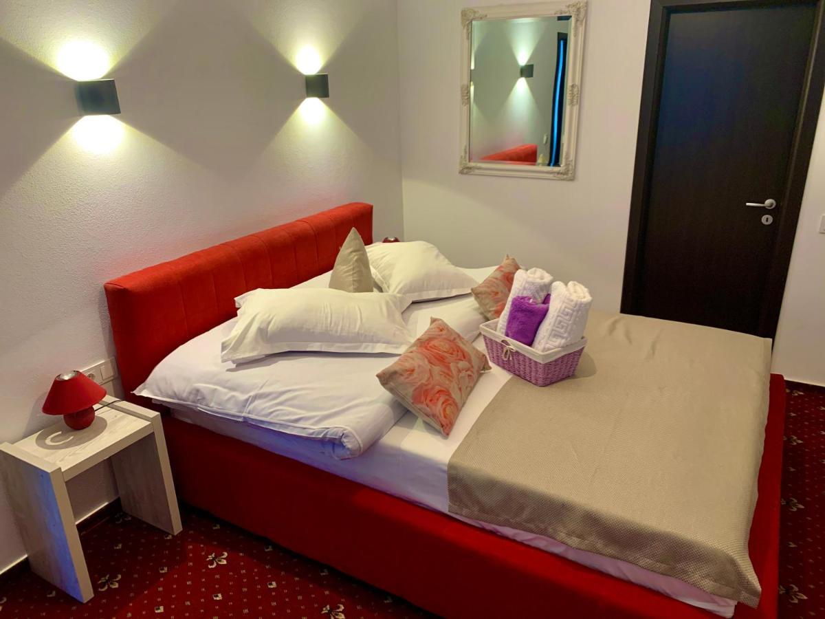 Anelisse Inn Moeciu De Sus Bagian luar foto